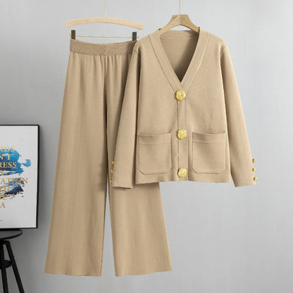 Ensemble HÉRITAGE | Cardigan Maille à Boutons Dorés & Pantalon Large