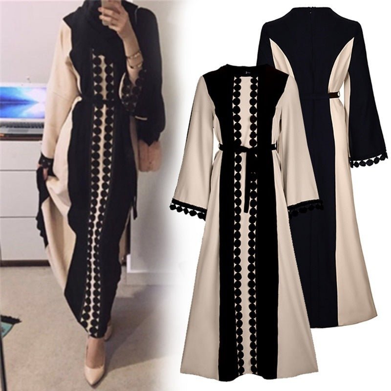 Abaya SYRA | Édition Artisanale Bicolore Beige & Noir à Pompons | OnFleek