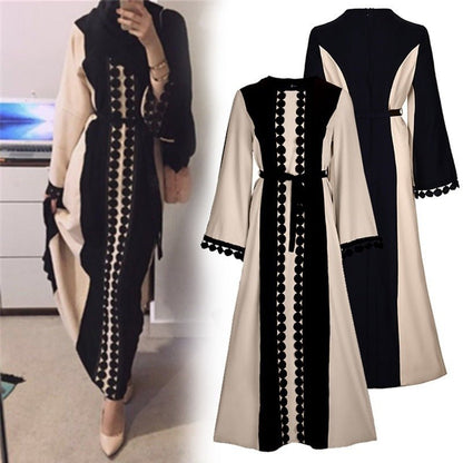 Abaya SYRA | Édition Artisanale Bicolore Beige & Noir à Pompons | OnFleek