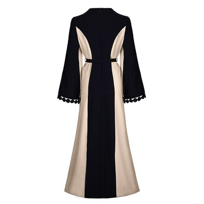 Abaya Syra beige noir - vue portée élégante