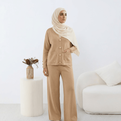 Ensemble HÉRITAGE | Cardigan Maille à Boutons Dorés & Pantalon Large