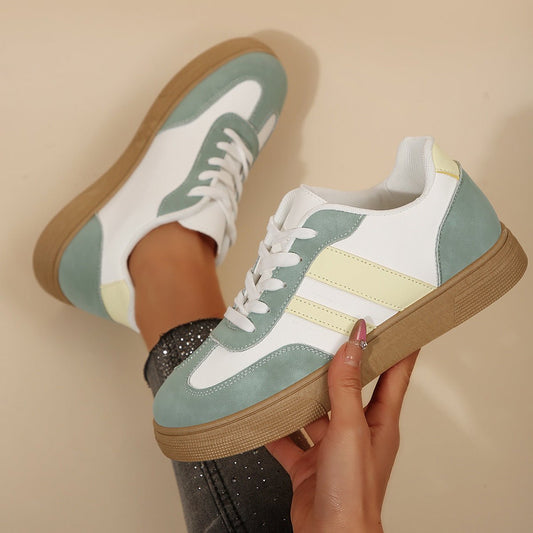 Sneakers AÏDA rétro sport bicolores femme vue dessus OnFleek