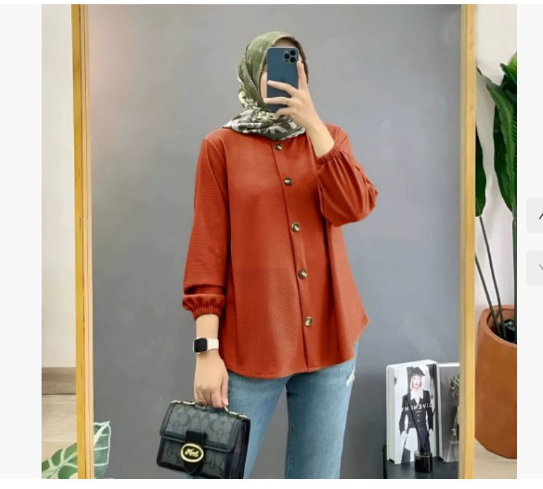 Chemise AURA | L'Essentielle en Ice Silk Plissé - OnFleek